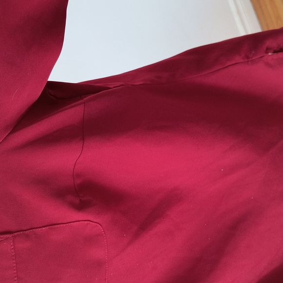 Elegant Red Women's Top - Picture 8 of 9